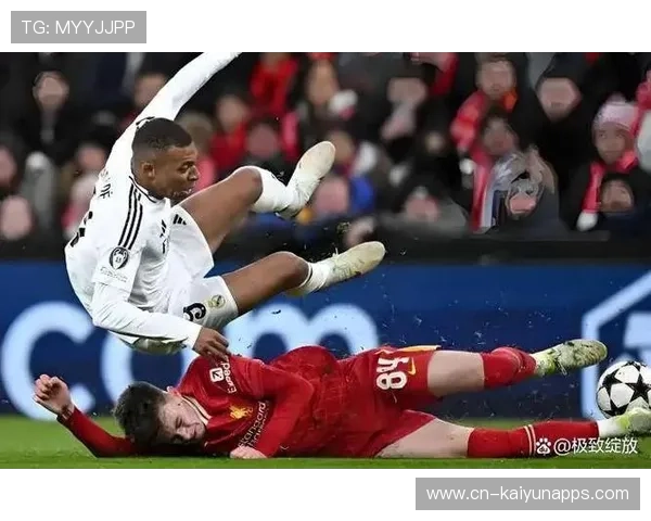 世界杯姆巴佩带球突破直塞助攻完成传射