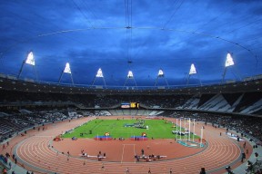 开云官网在线-纽卡斯尔快速回撤构建多重防线结构，纽卡斯尔收购失败