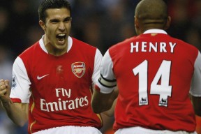 KAIYUN 中国大陆-冠军教练技战术解析为赛后教学提供宝贵案例，冠军教练免费下载